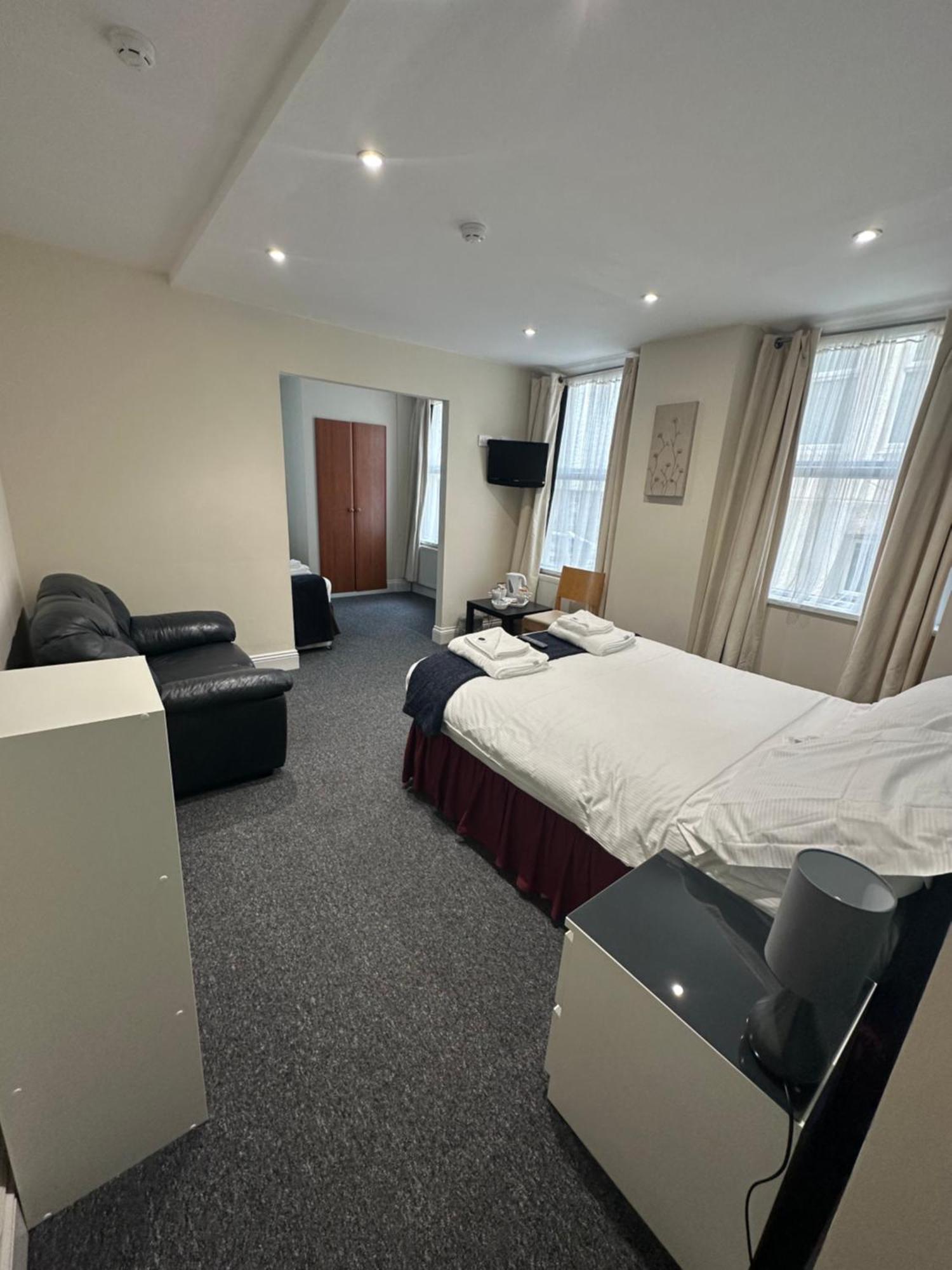 Hotel The Island & Fairfield Douglas Esterno foto
